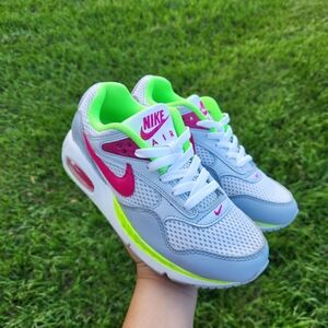 Nike Air Max Women's Correlate Athletic Sneakers White Neon-Pink Green Size 6